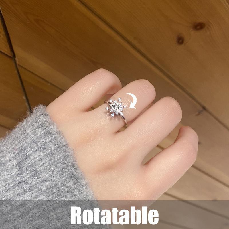 Women's Adjustable Rotating Ring Snowflake Heart-shaped Ring Box With LED